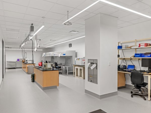 200 Medtronic Dr-009