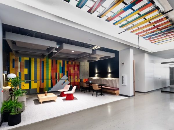Work-lounge-e1730996996442
