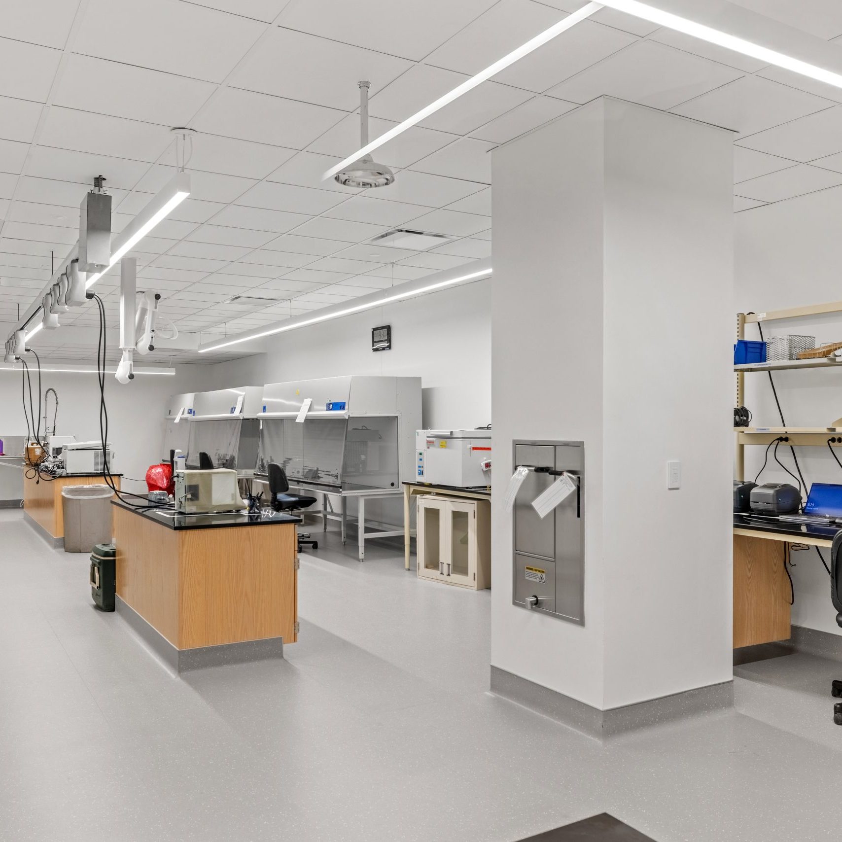 200 Medtronic Dr-009